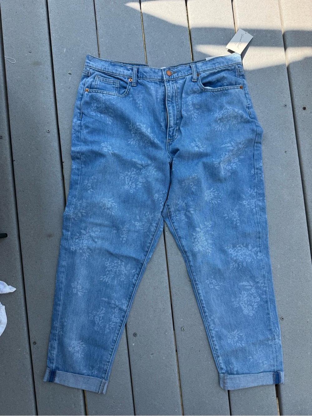 Universal Thread Floral-Pattern Boyfriend Jeans